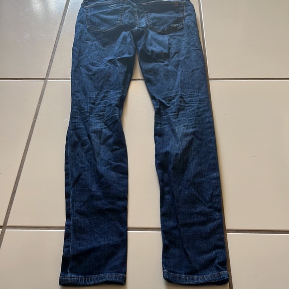 Beautiful gentle worn jeans - Picture 3 of 9